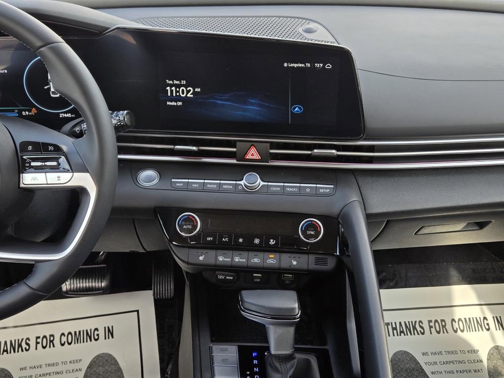 Used 2023 Hyundai Elantra Limited FWD image 23