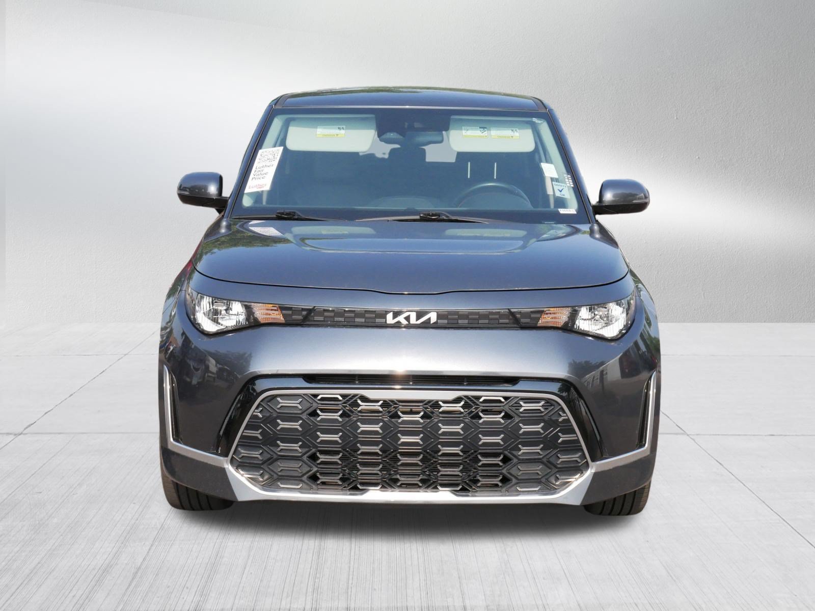 Used 2023 Kia Soul GT-Line FWD image 2