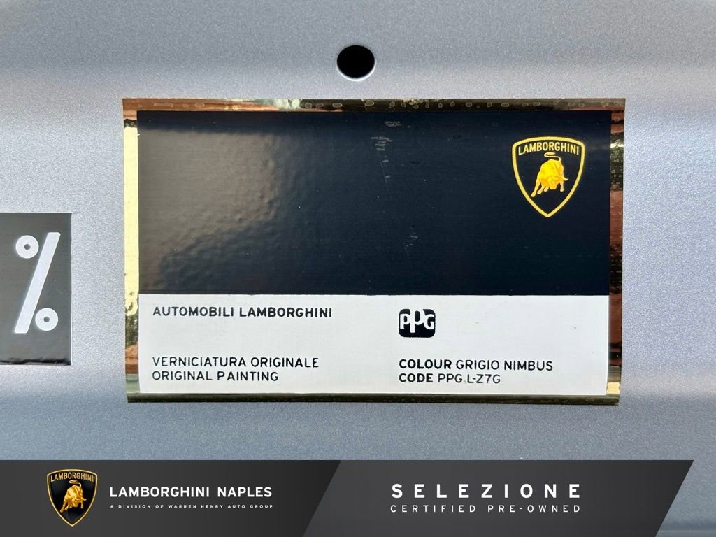 Used 2021 Lamborghini Huracan EVO image 29