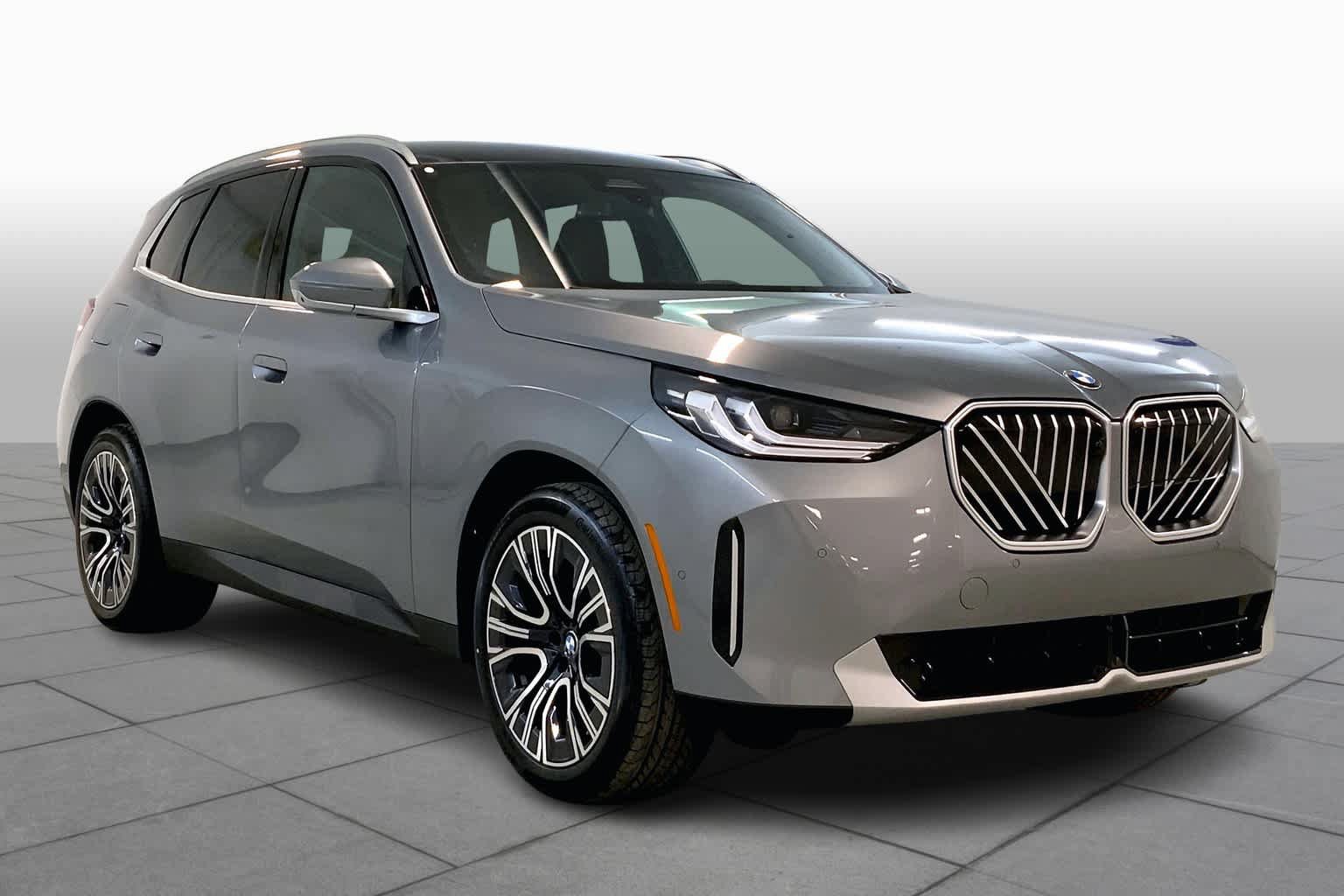 New 2025 BMW X3 xDrive30i w/ Premium Package AWD/4WD image 2