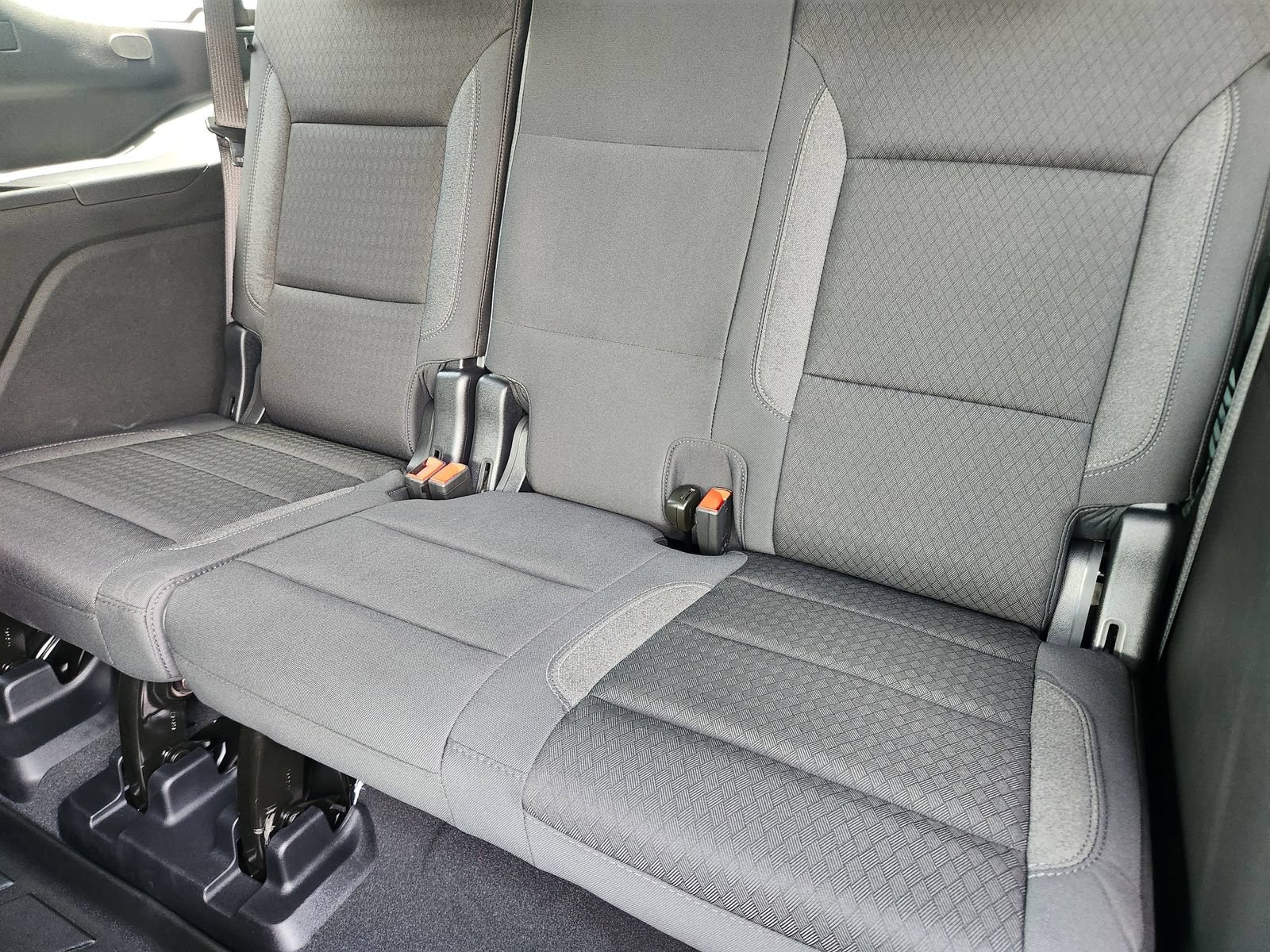 Used 2025 Chevrolet Tahoe LS RWD image 34