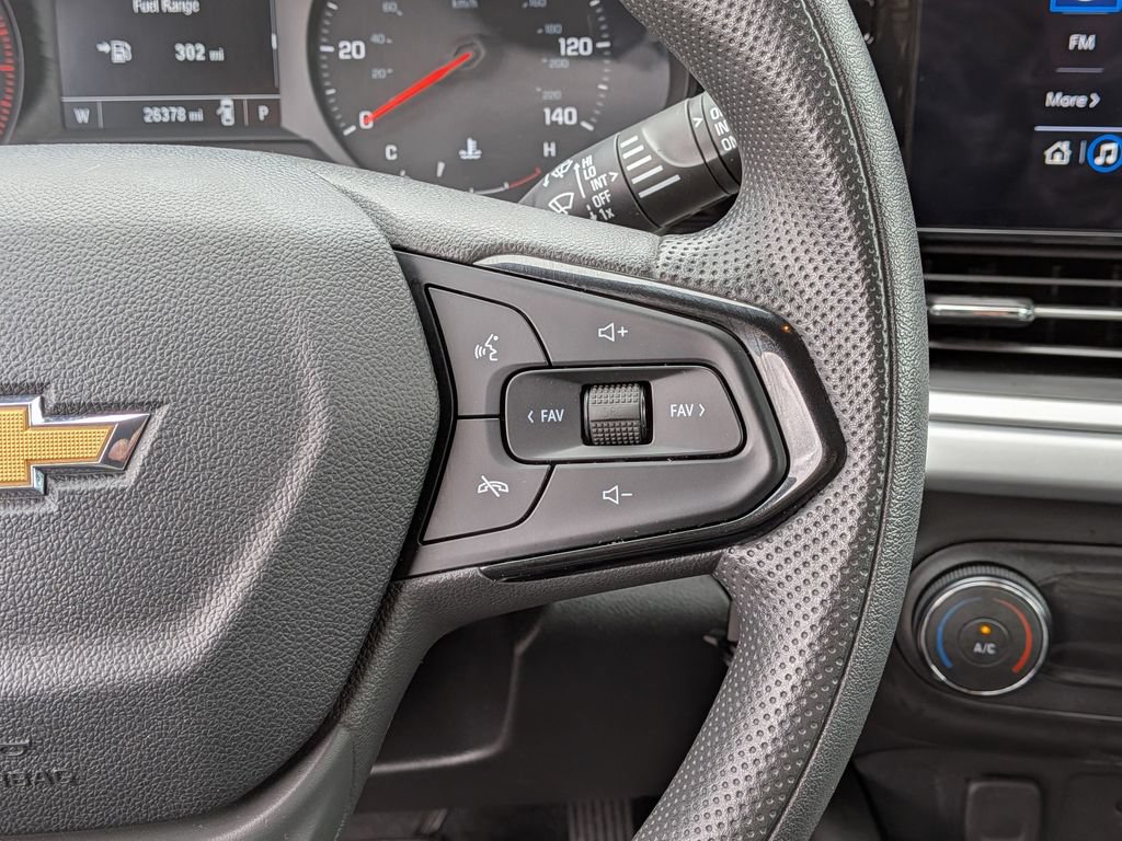 Used 2025 Chevrolet Trax LS FWD image 19