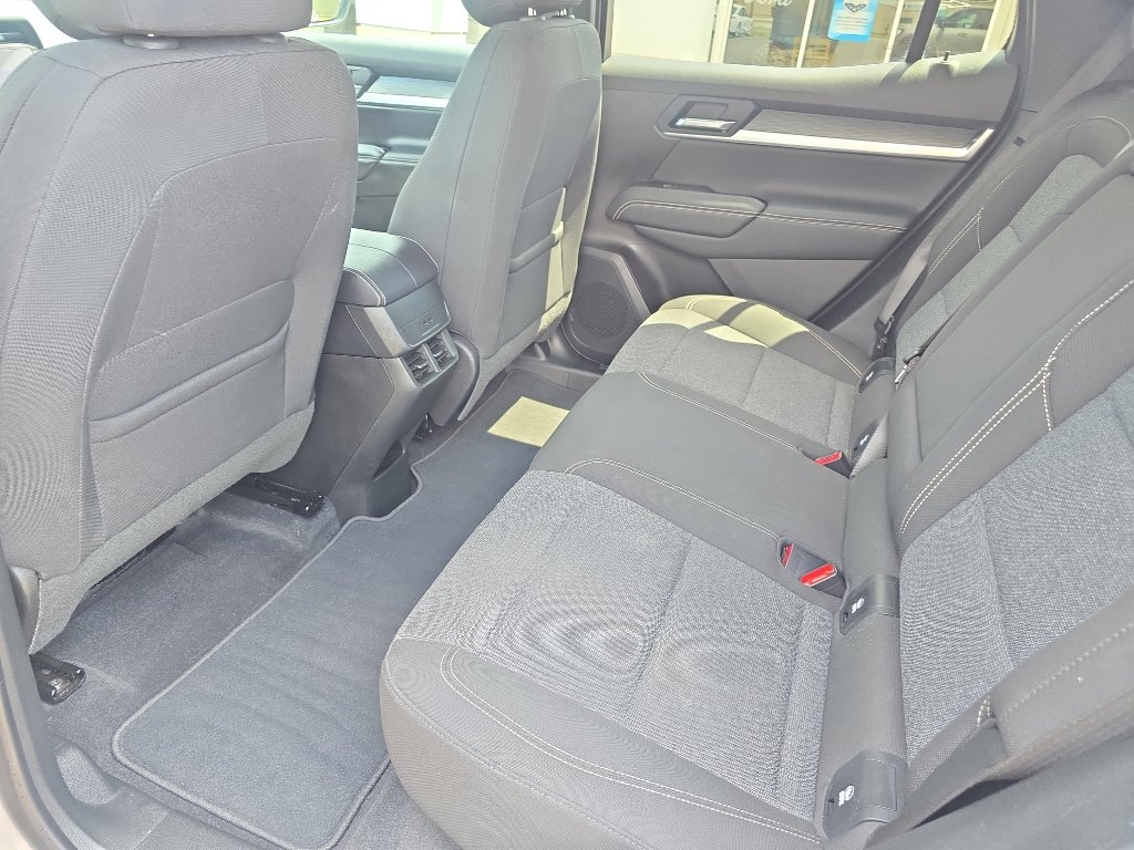 Used 2025 GMC Terrain Elevation AWD/4WD image 18