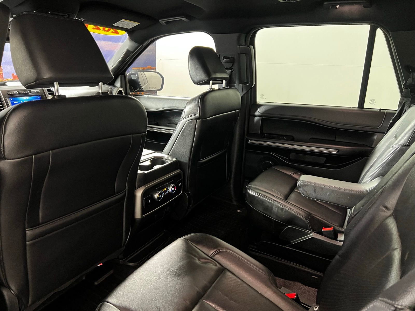 Used 2021 Ford Expedition XLT image 19