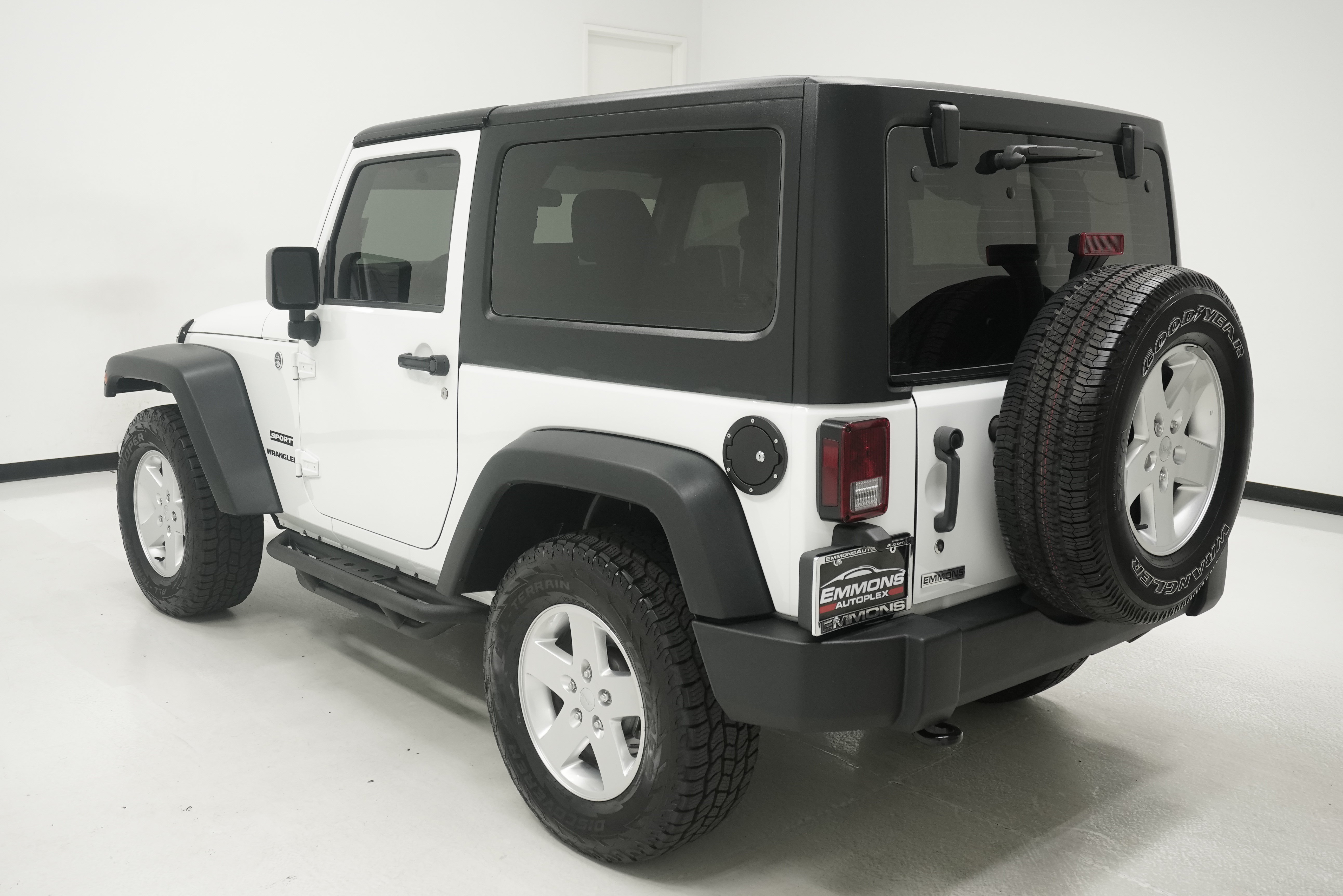 Used 2012 Jeep Wrangler Sport AWD/4WD image 6