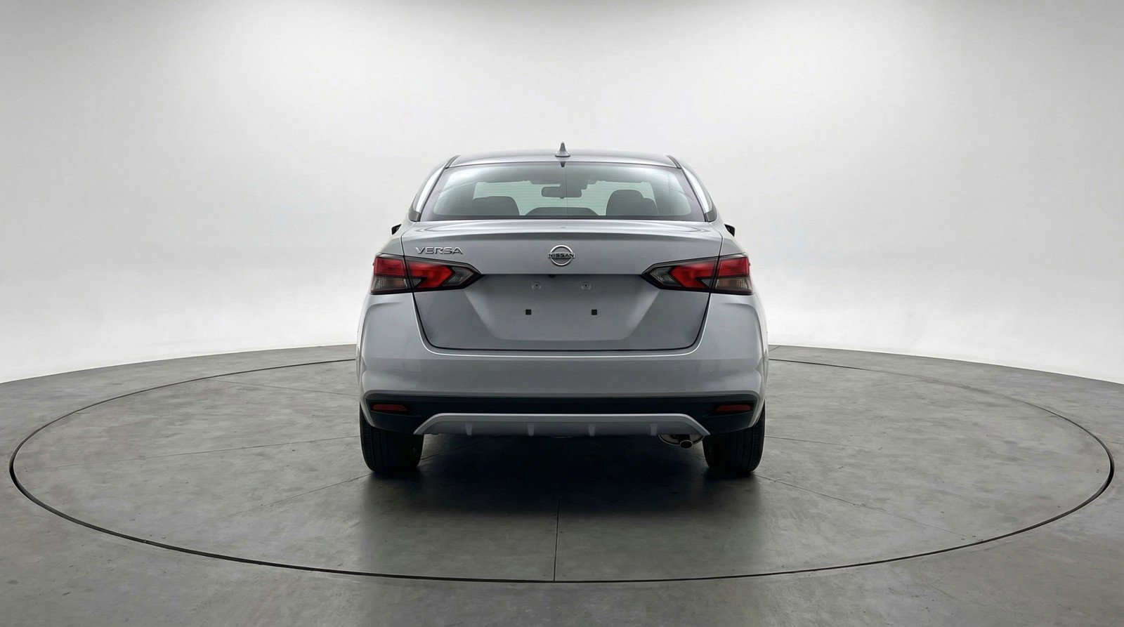 Used 2025 Nissan Versa SV image 7