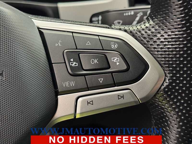Used 2022 Volkswagen Atlas SEL R-Line AWD/4WD image 45