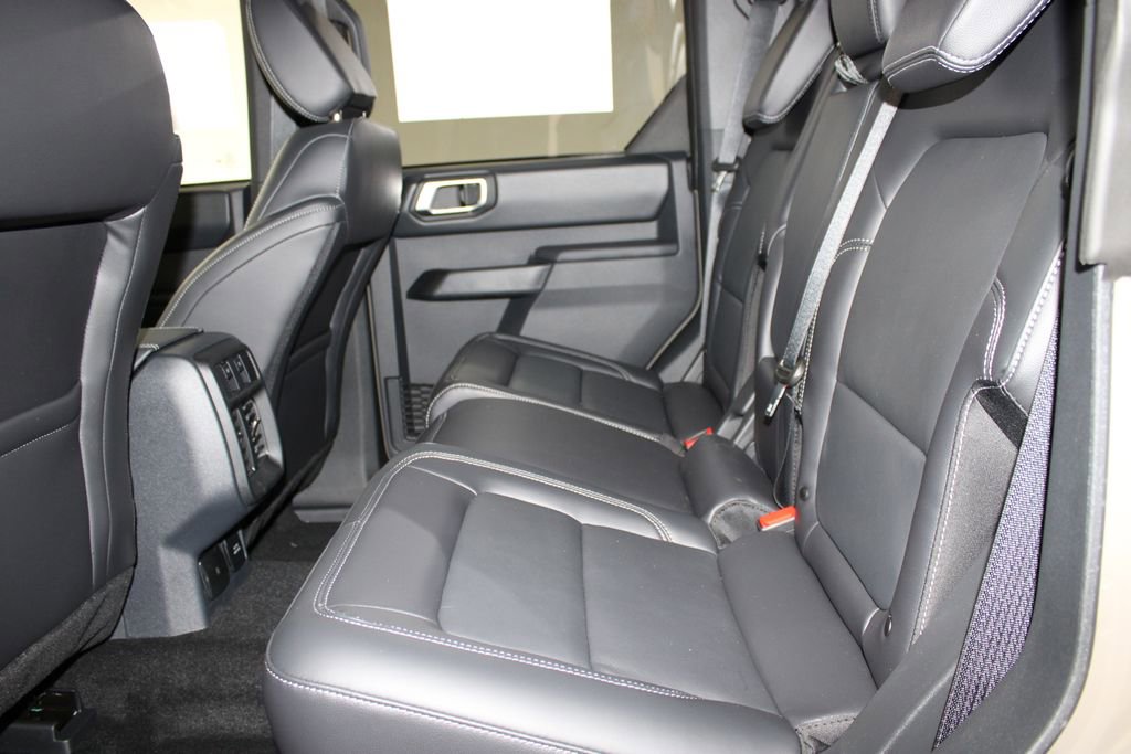 New 2026 Ford Bronco Outer Banks image 23