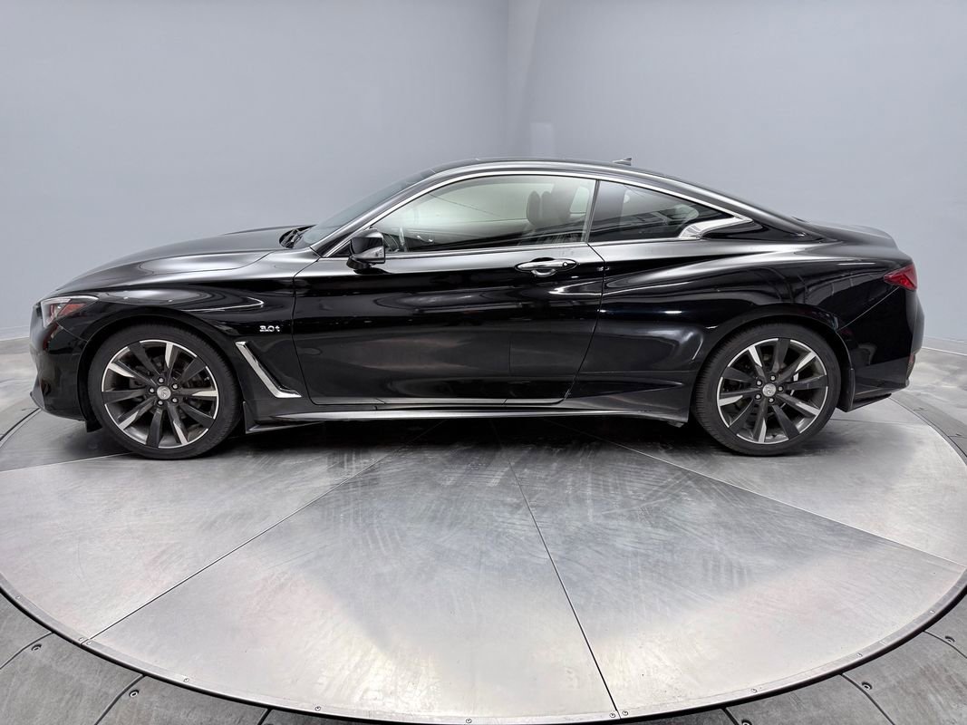 Used 2018 INFINITI Q60 3.0t Luxe w/ Sensory Package 3.0T Luxe image 8
