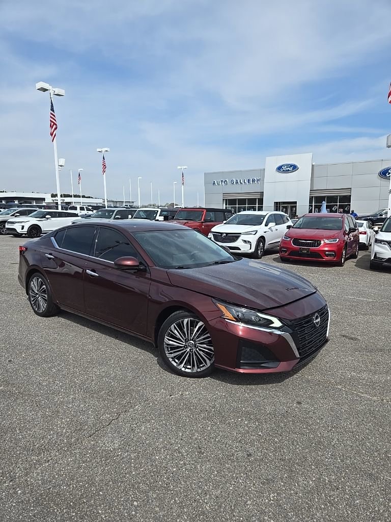 Used 2024 Nissan Altima 2.5 SL image 3