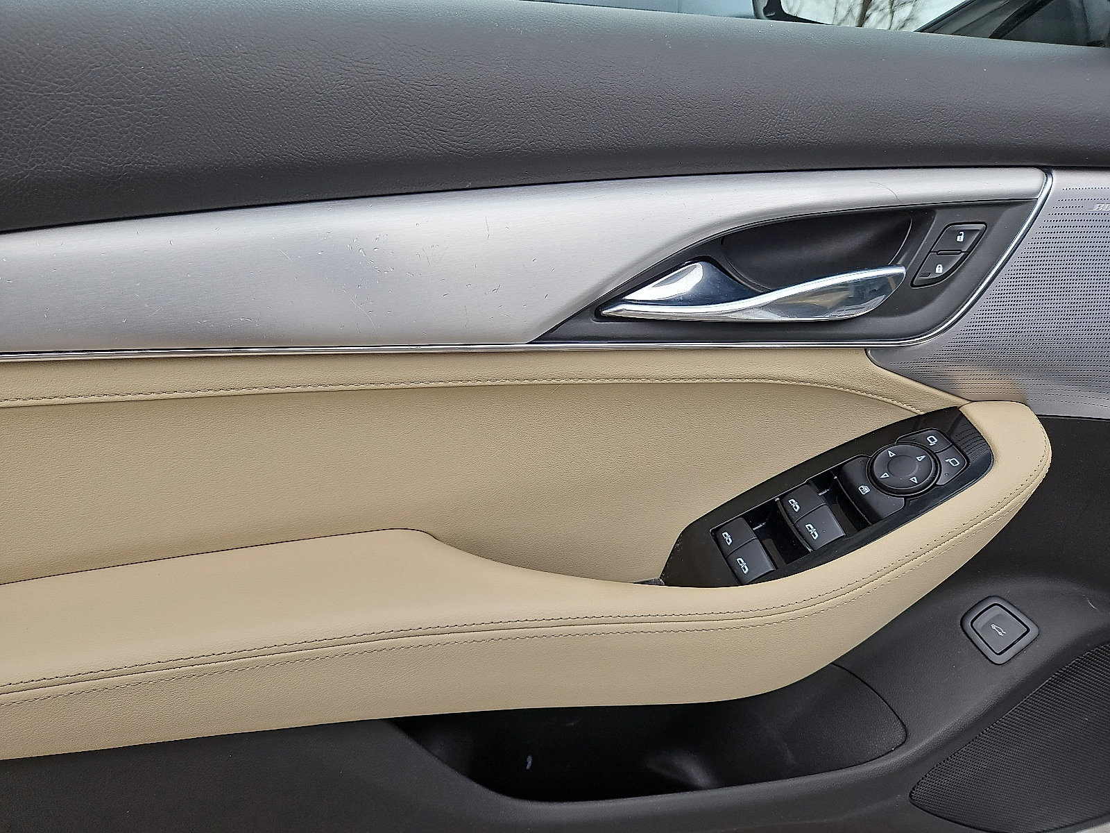 Certified 2022 Cadillac CT5 Luxury w/ Sun And Sound Package image 11