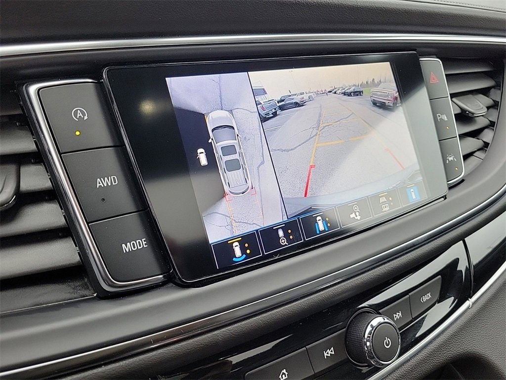 Used 2023 Buick Enclave Avenir w/ Avenir Technology Package image 27