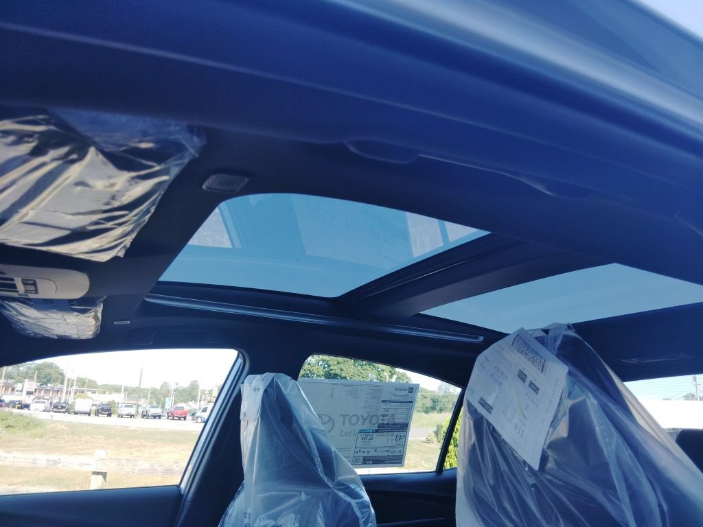 New 2026 Toyota Camry Hybrid AWD/4WD image 10