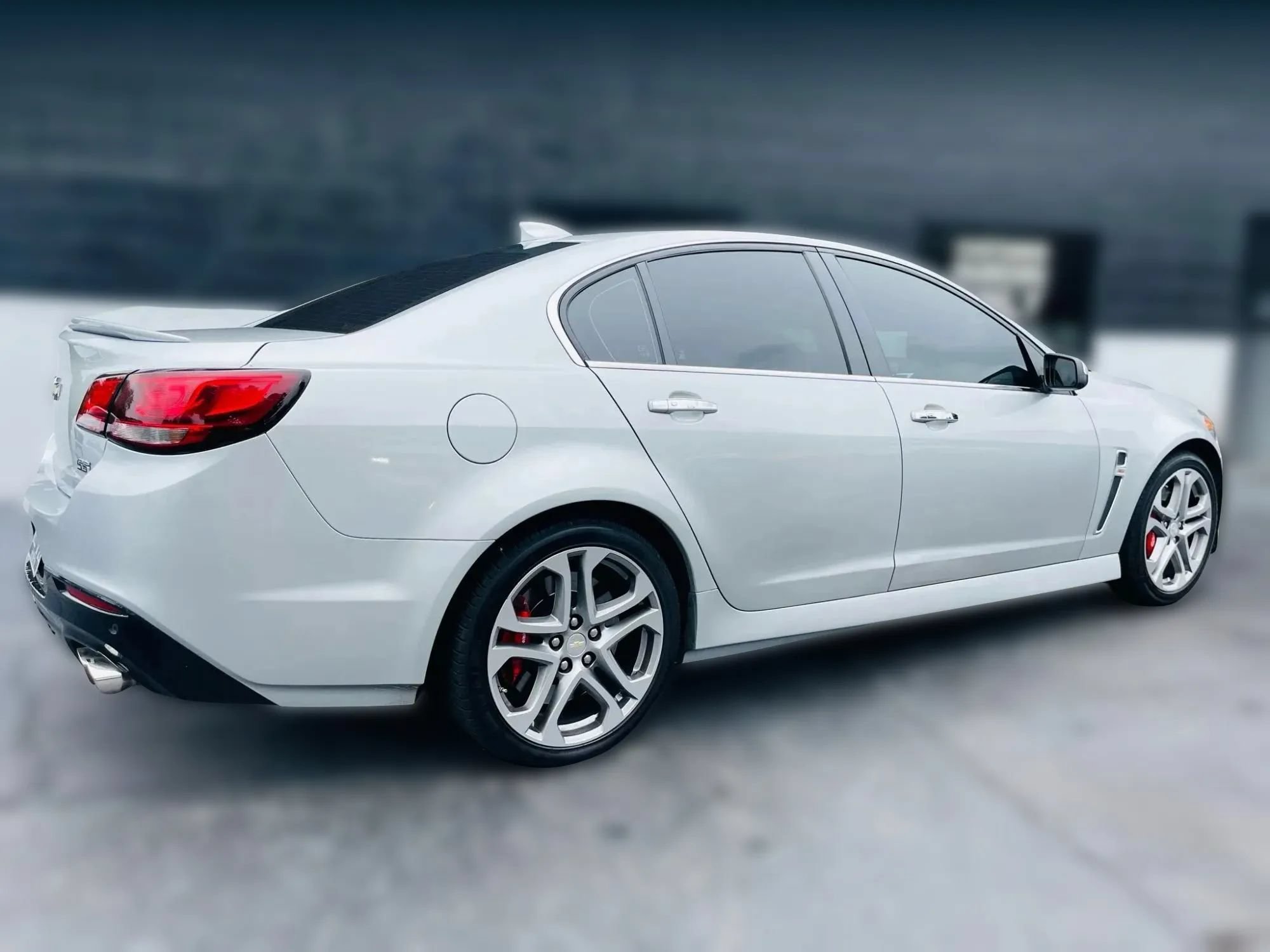 Used 2017 Chevrolet SS RWD image 5