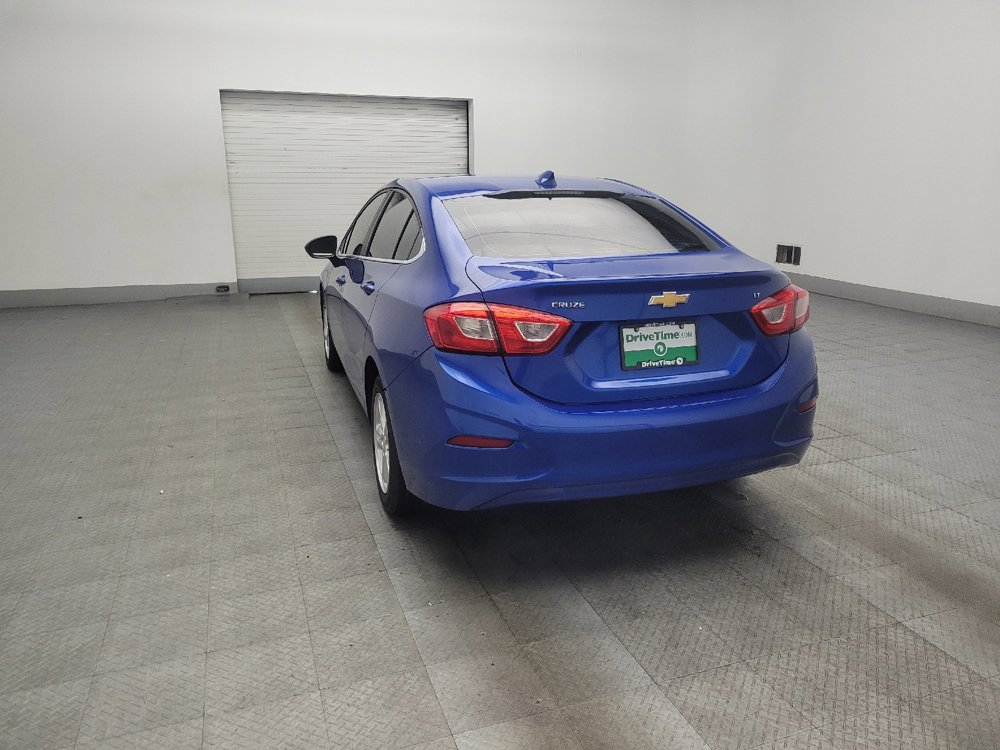 Used 2018 Chevrolet Cruze LT w/ Convenience Package FWD image 5