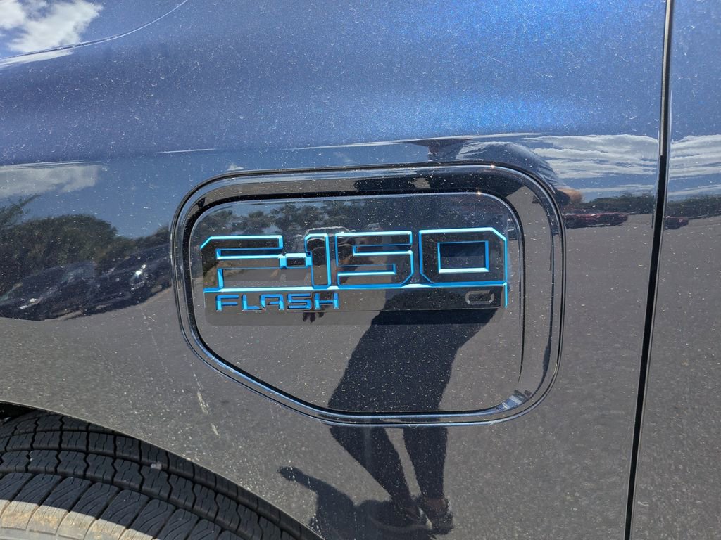 New 2025 Ford F150 Lightning Flash AWD/4WD image 7