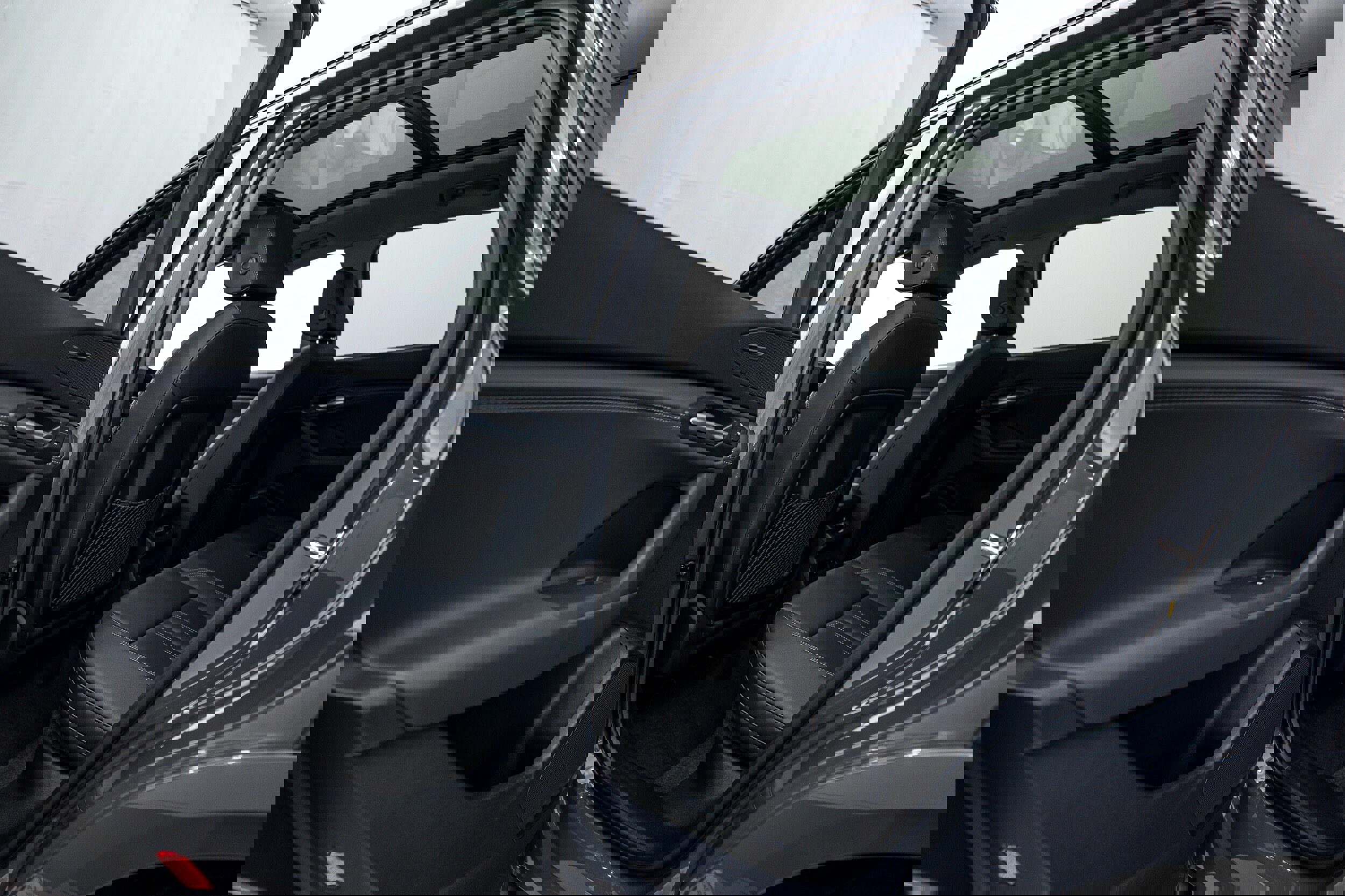 Certified 2025 Audi Q6 e-tron Premium w/ Convenience Package image 15