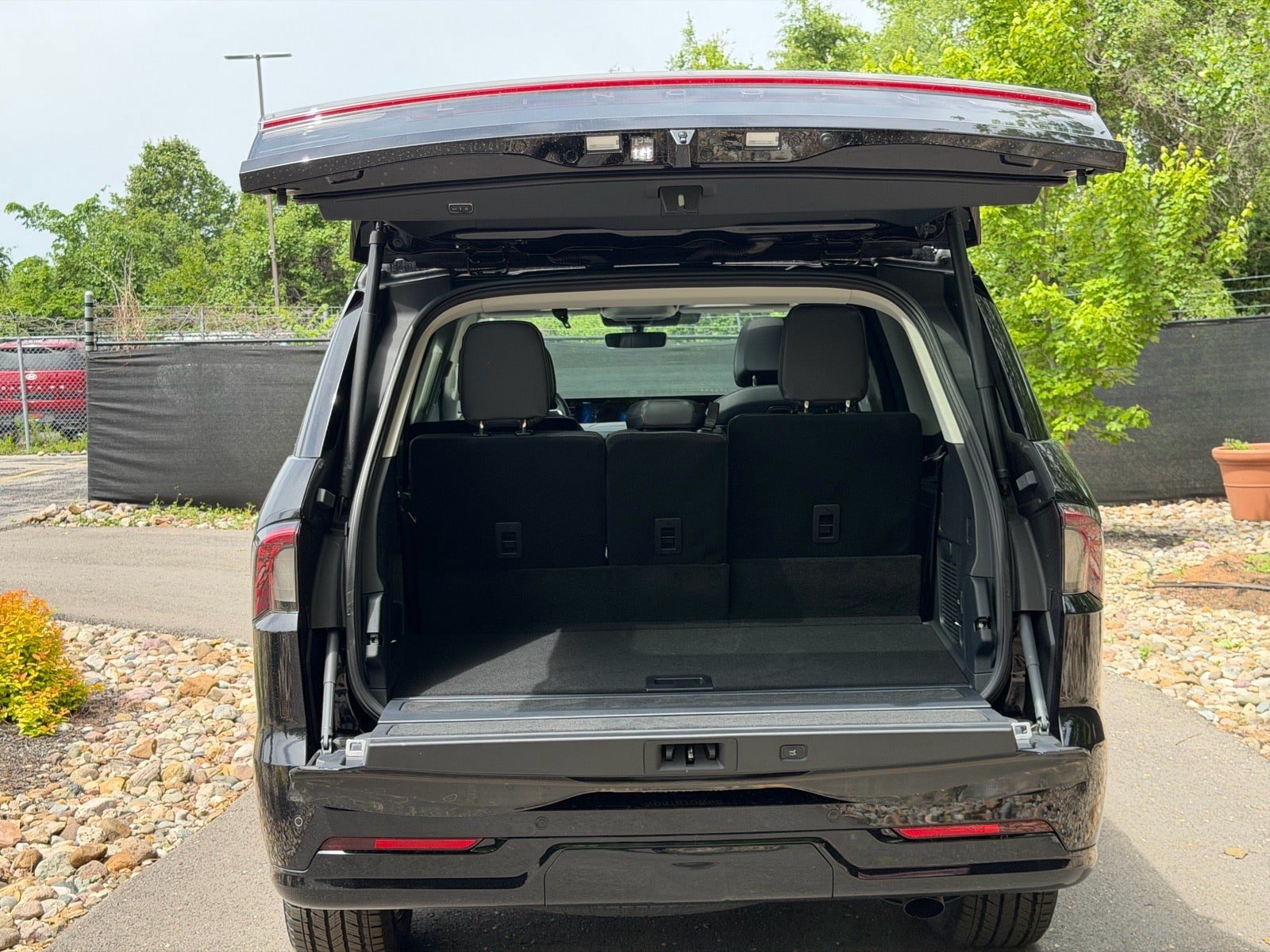 New 2026 Lincoln Navigator Reserve AWD/4WD image 16