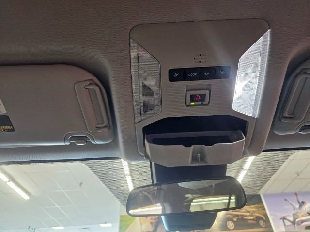 Used 2022 Toyota RAV4 XLE image 25