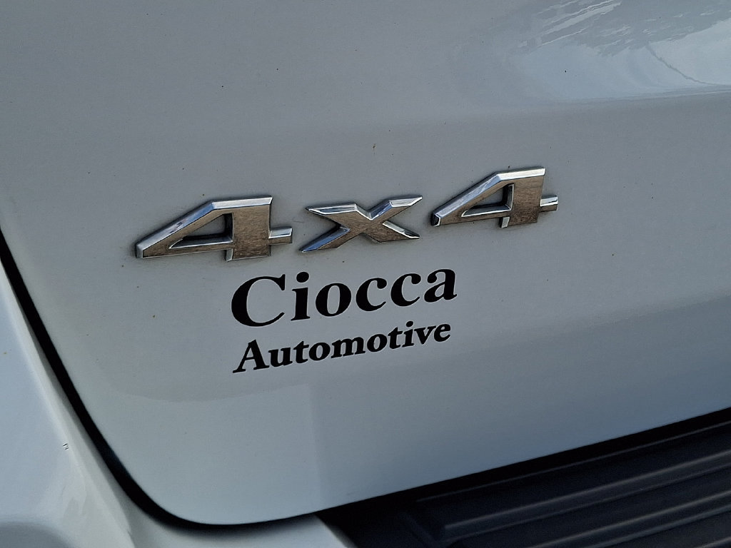 Used 2021 Jeep Grand Cherokee Laredo AWD/4WD image 29