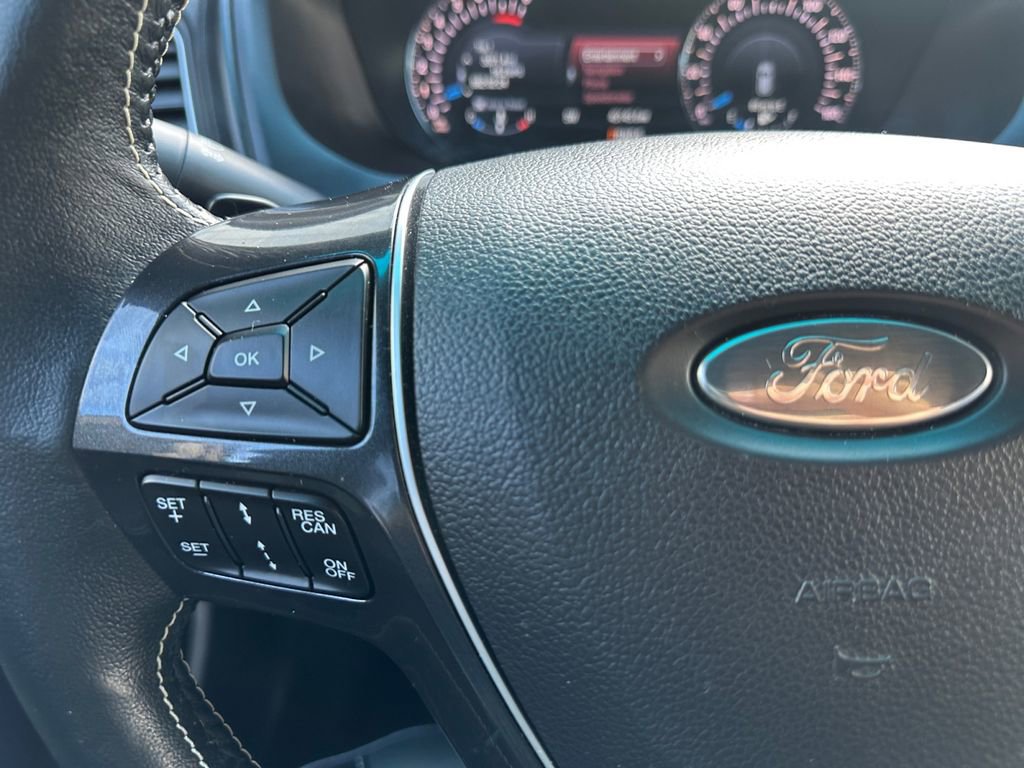 Used 2017 Ford Explorer Platinum image 22