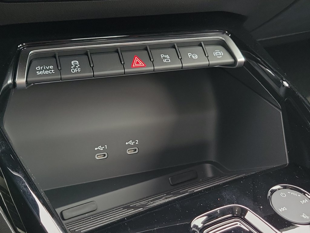 New 2026 Audi RS 3 AWD/4WD image 14