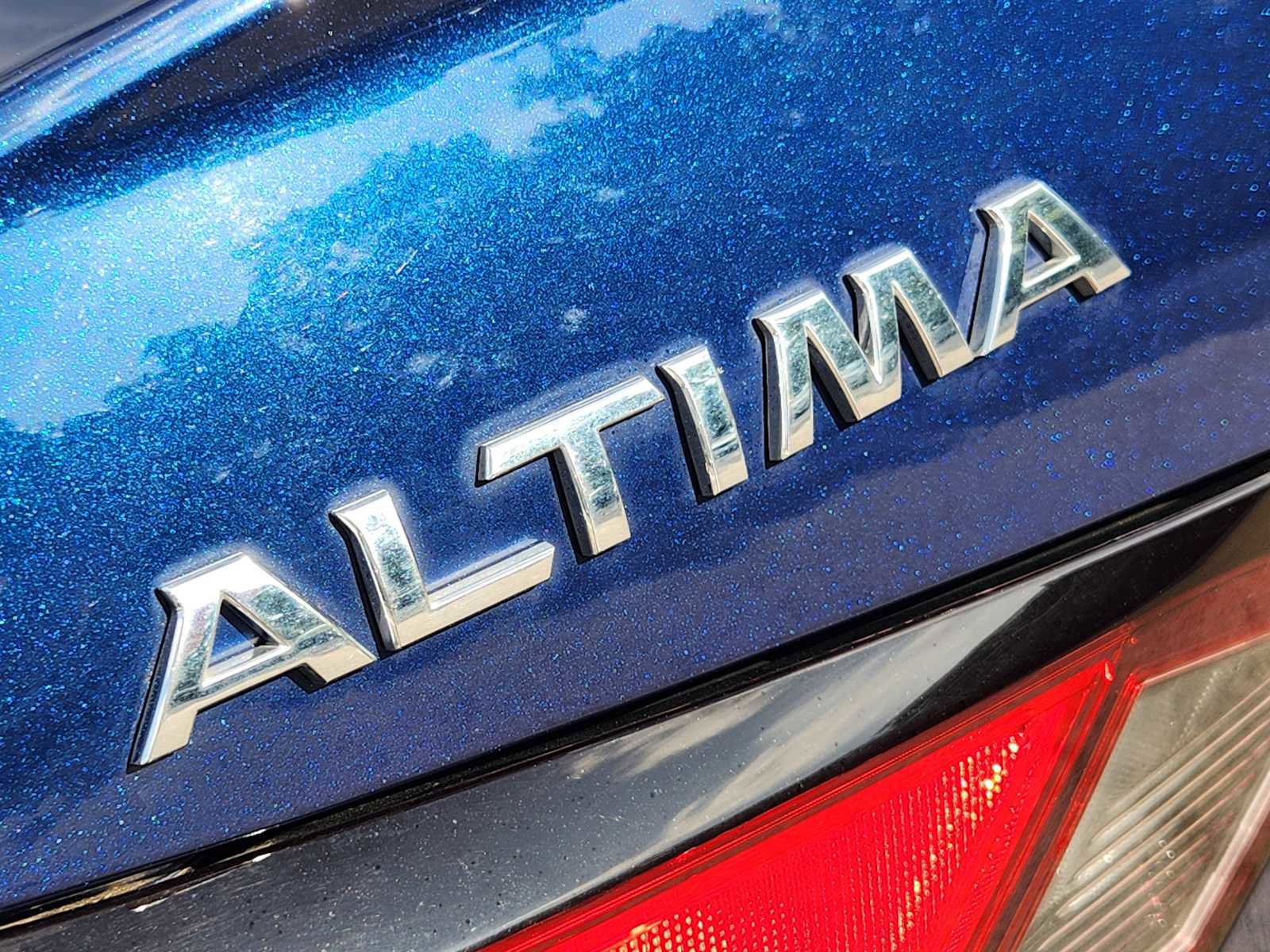Used 2019 Nissan Altima 2.5 S FWD image 12