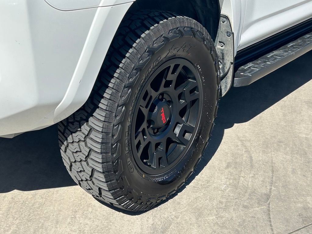 Used 2024 Toyota 4Runner TRD Pro AWD/4WD image 9
