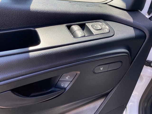 Used 2025 Mercedes-Benz Sprinter 2500 image 12
