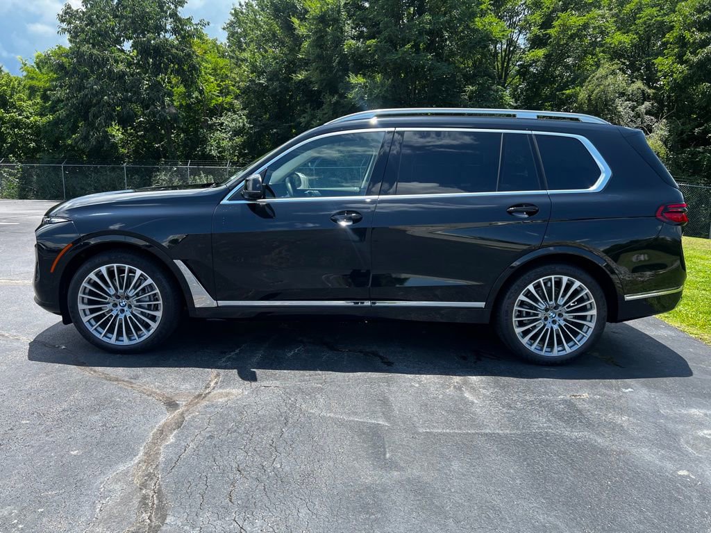 Certified 2026 BMW X7 xDrive40i w/ Executive Package image 8