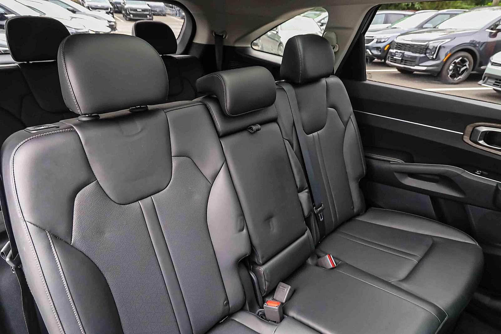 Certified 2023 Kia Sorento S w/ Panoramic Sunroof Package AWD/4WD image 24