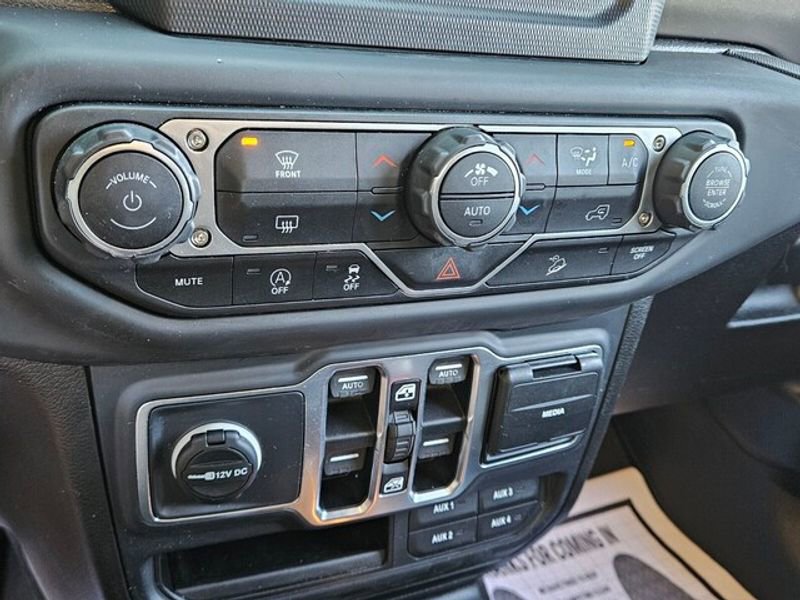 Used 2019 Jeep Wrangler Unlimited Sport S image 22