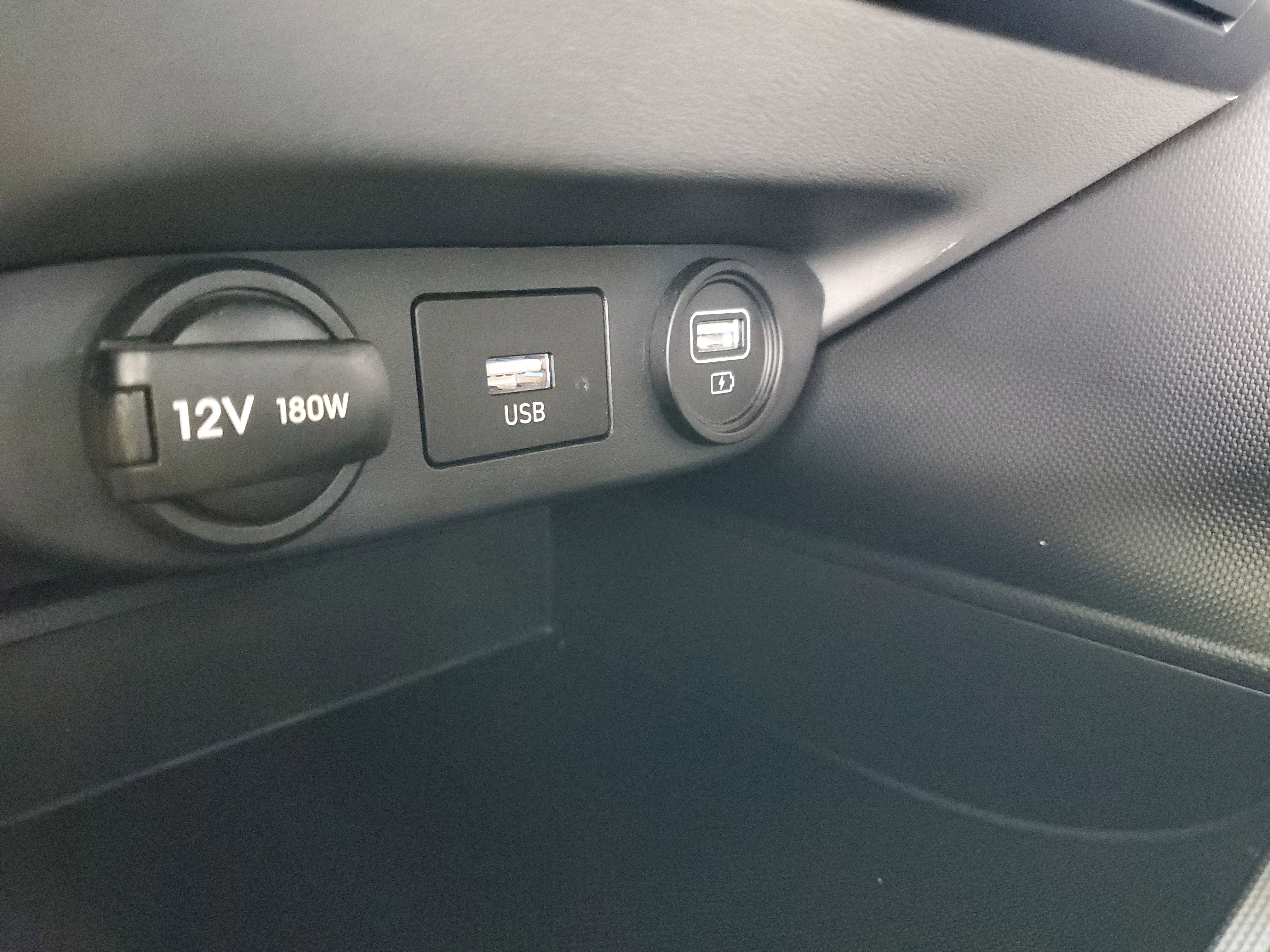 Used 2023 Hyundai Elantra SEL FWD image 27