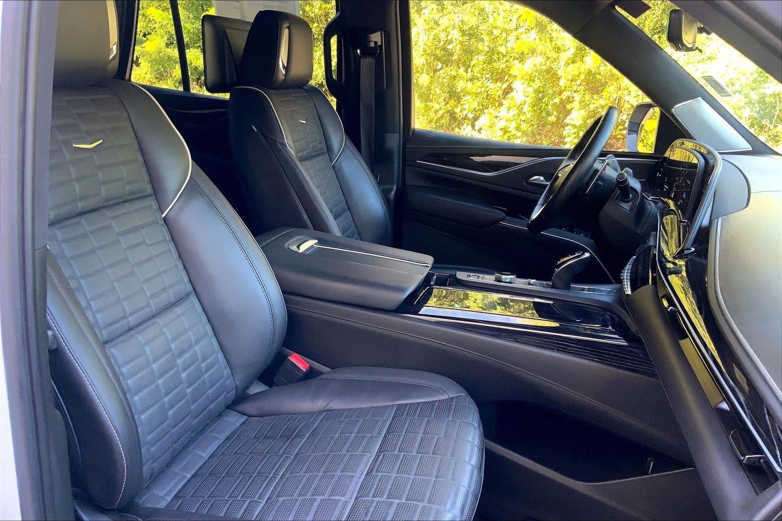 Certified 2023 Cadillac Escalade V AWD/4WD image 7