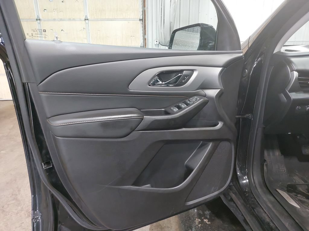 Used 2020 Chevrolet Traverse LS w/ LPO, Floor Liner Package AWD/4WD image 27