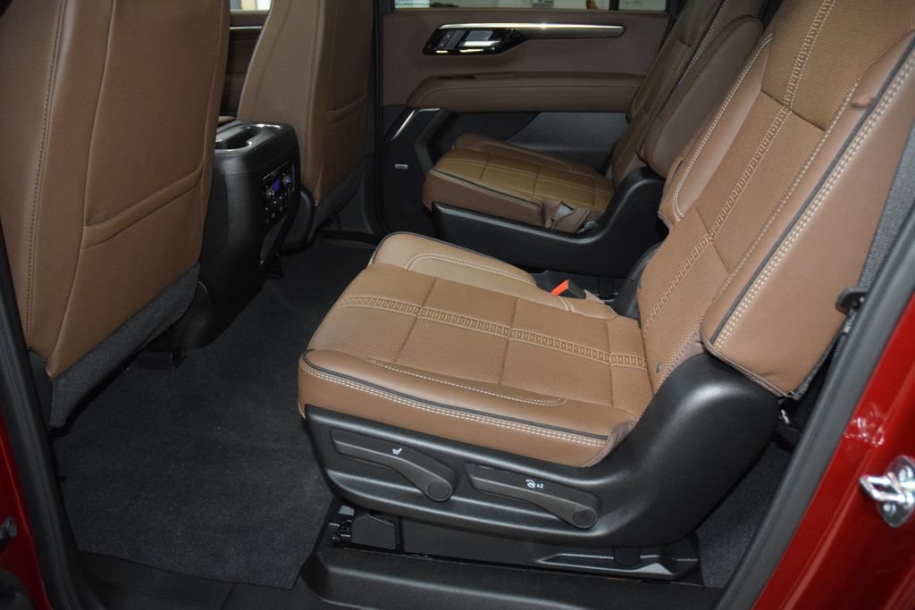 New 2026 Chevrolet Suburban High Country AWD/4WD image 43
