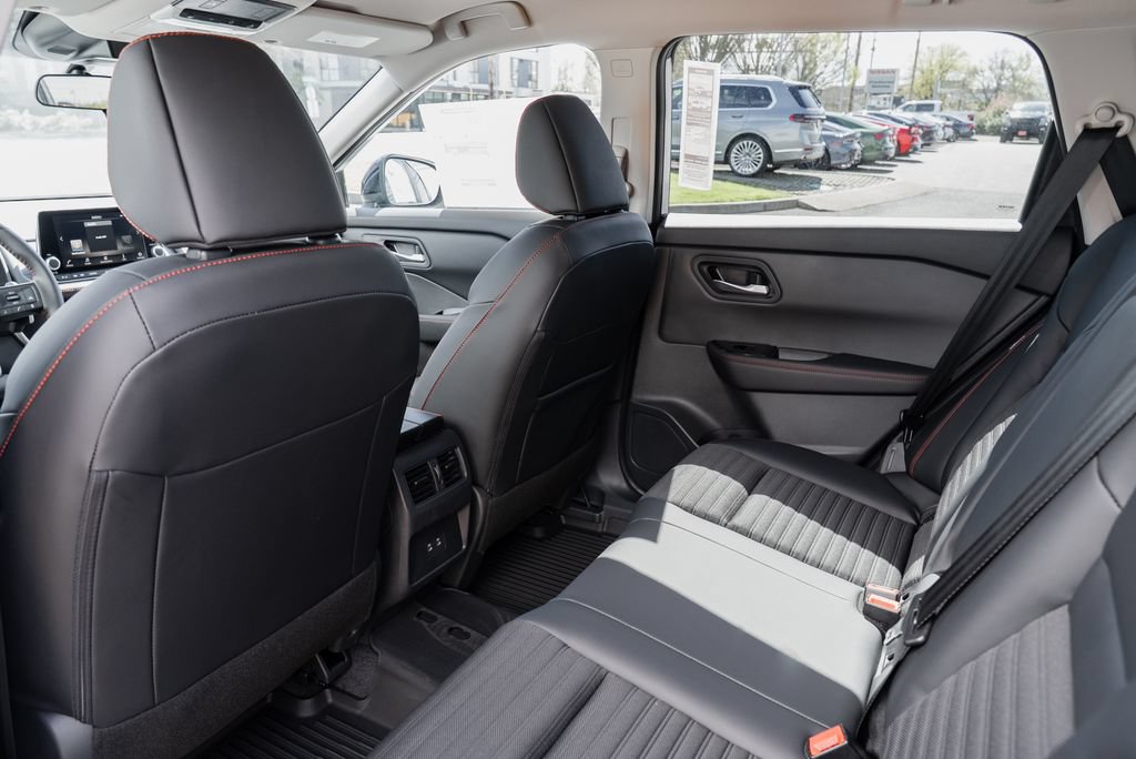 New 2026 Nissan Rogue SV AWD/4WD image 23