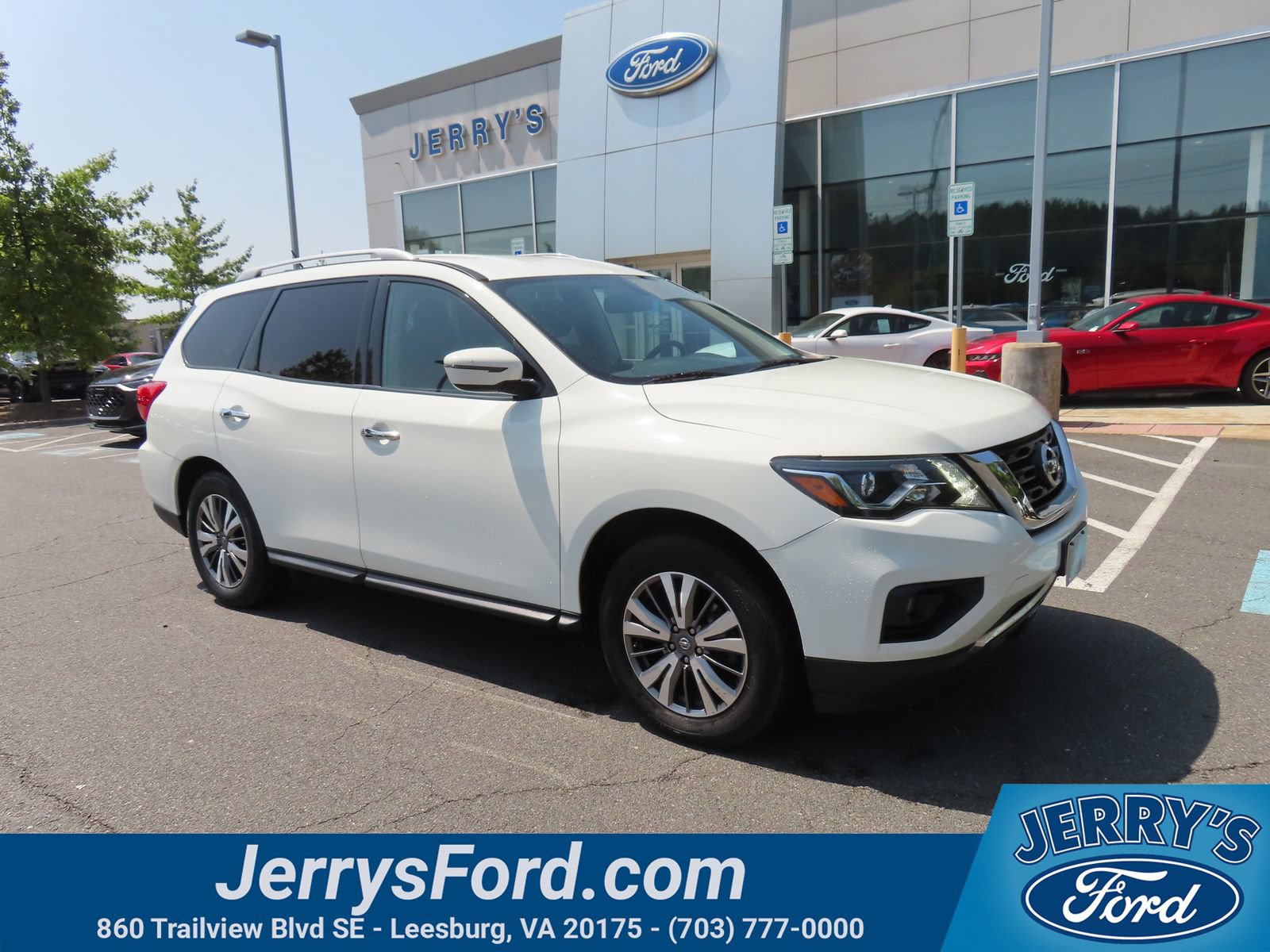Used 2018 Nissan Pathfinder SV