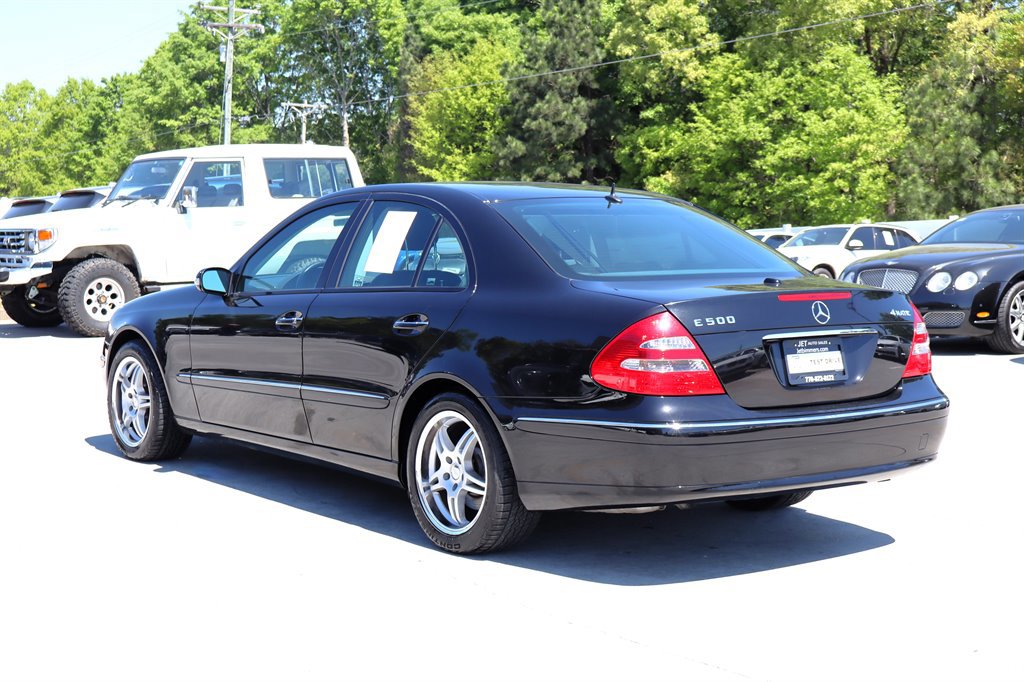 Used 2005 Mercedes-Benz E 500 4MATIC Sedan image 5