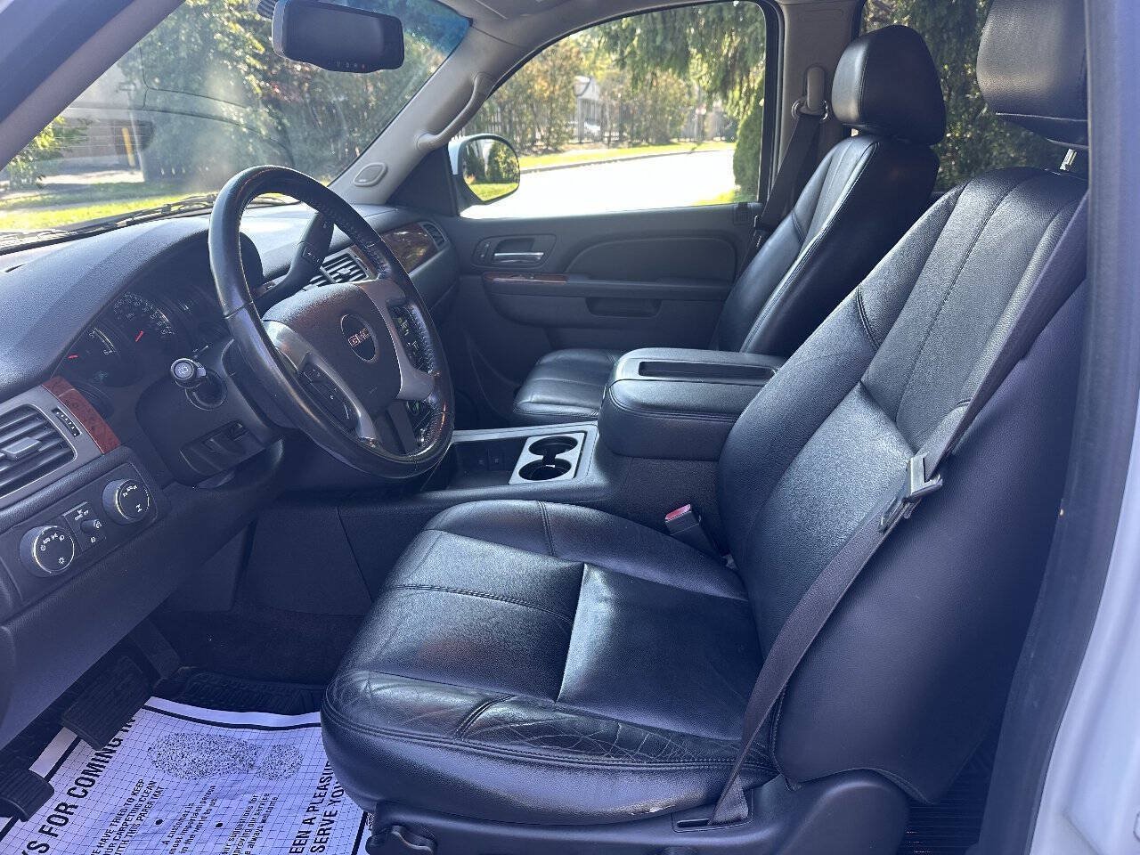 Used 2014 GMC Yukon SLT AWD/4WD image 10