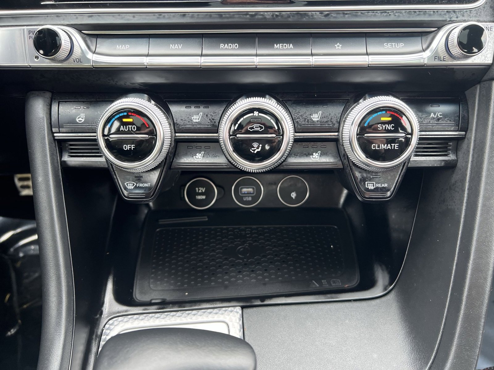 Used 2023 Genesis G70 3.3T w/ Sport Prestige Package image 21