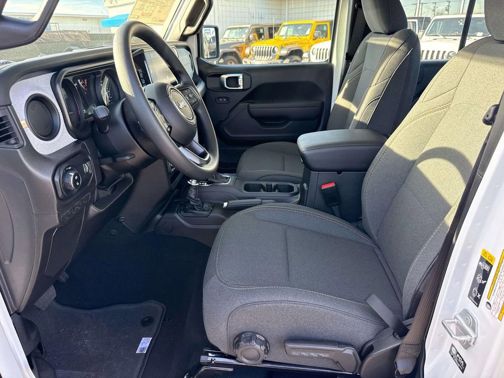 New 2026 Jeep Gladiator Sport AWD/4WD image 22