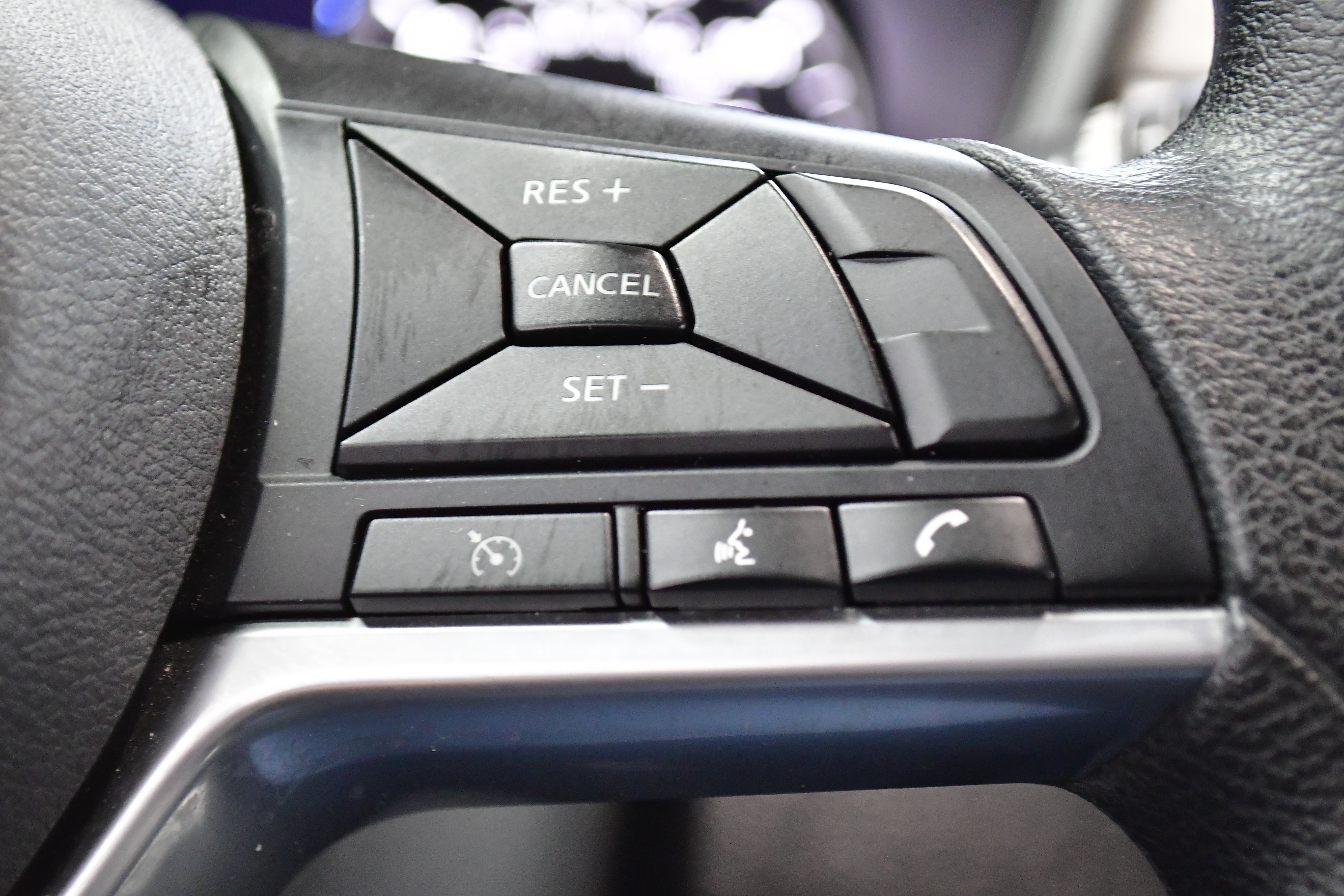 Used 2025 Nissan Altima 2.5 SV FWD image 21