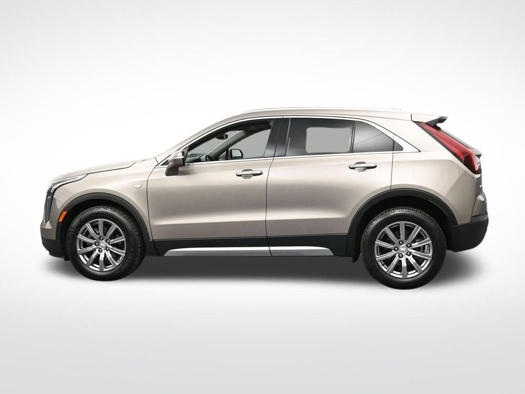 Used 2022 Cadillac XT4 Premium Luxury w/ Enhanced Visibility Package AWD/4WD image 2