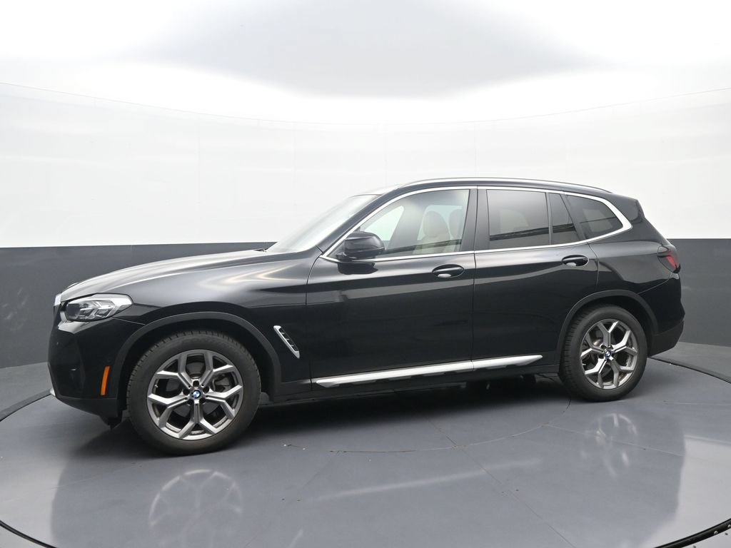 Used 2023 BMW X3 xDrive30i w/ Premium Package AWD/4WD image 4