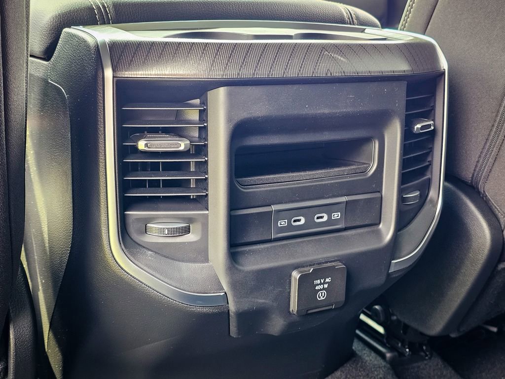 New 2026 RAM 1500 4x4 Crew Cab image 39