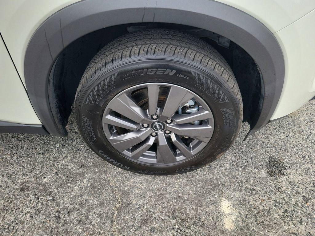 Used 2024 Nissan Pathfinder SV FWD image 7