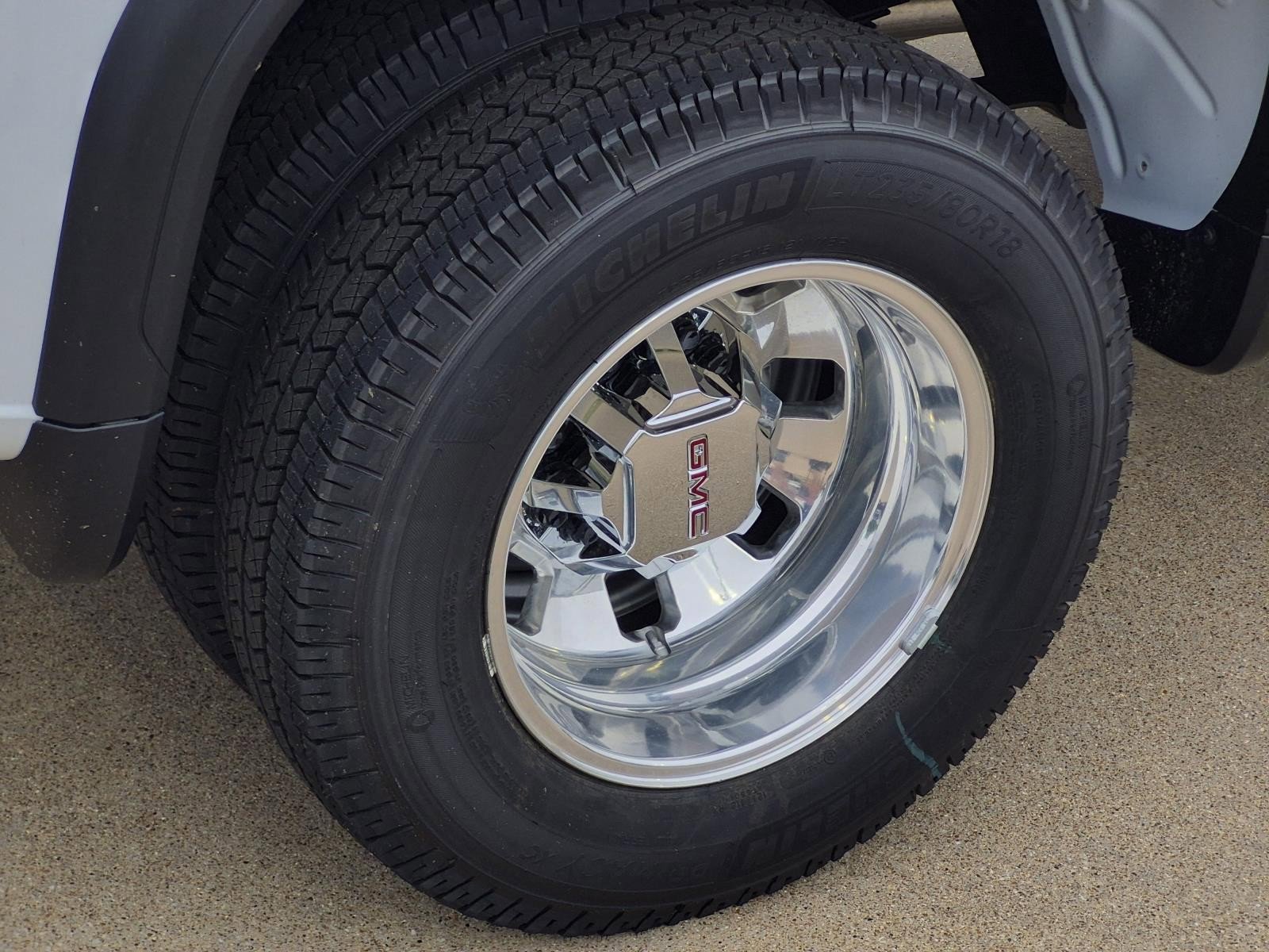 New 2026 GMC Sierra 3500 SLT w/ Texas SLT Premium Package image 5