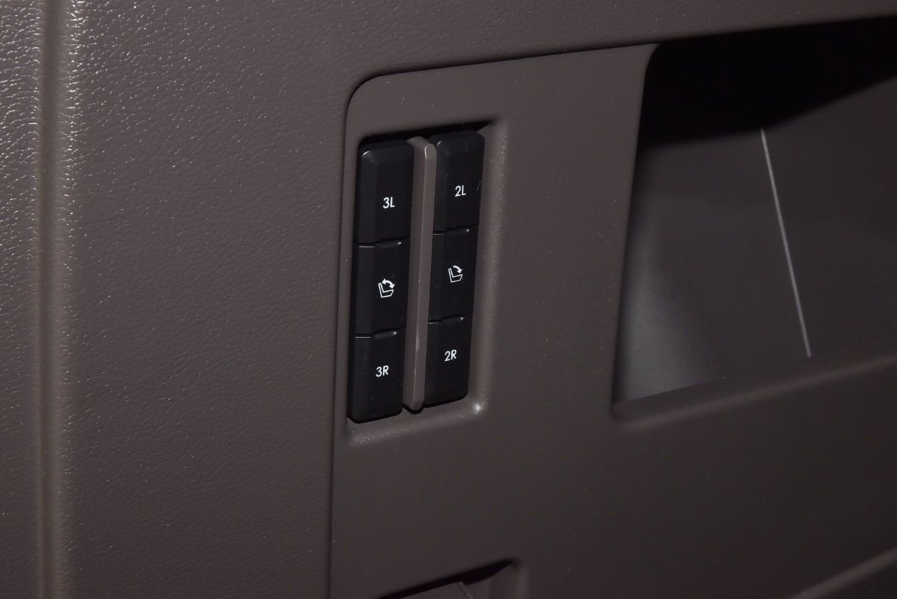 Certified 2023 Lincoln Navigator Reserve AWD/4WD image 39