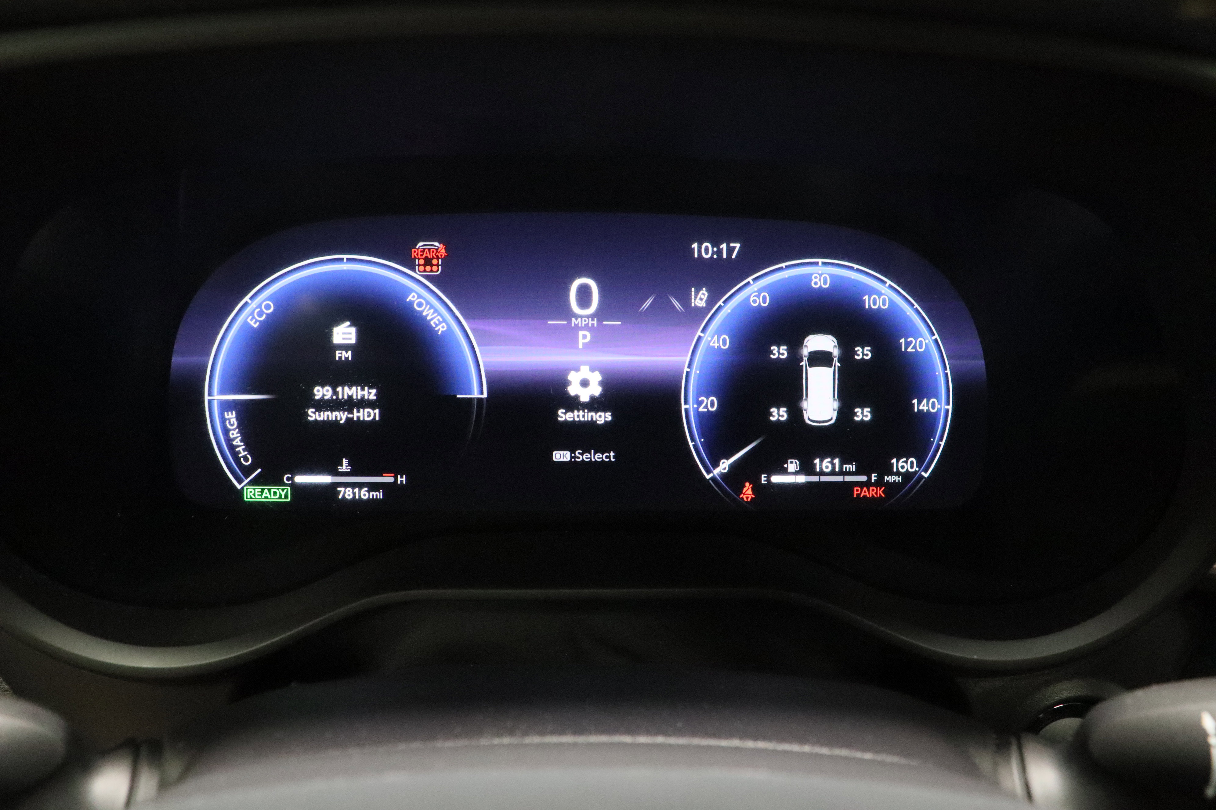 Used 2025 Toyota Sienna XLE Woodland Edition image 43